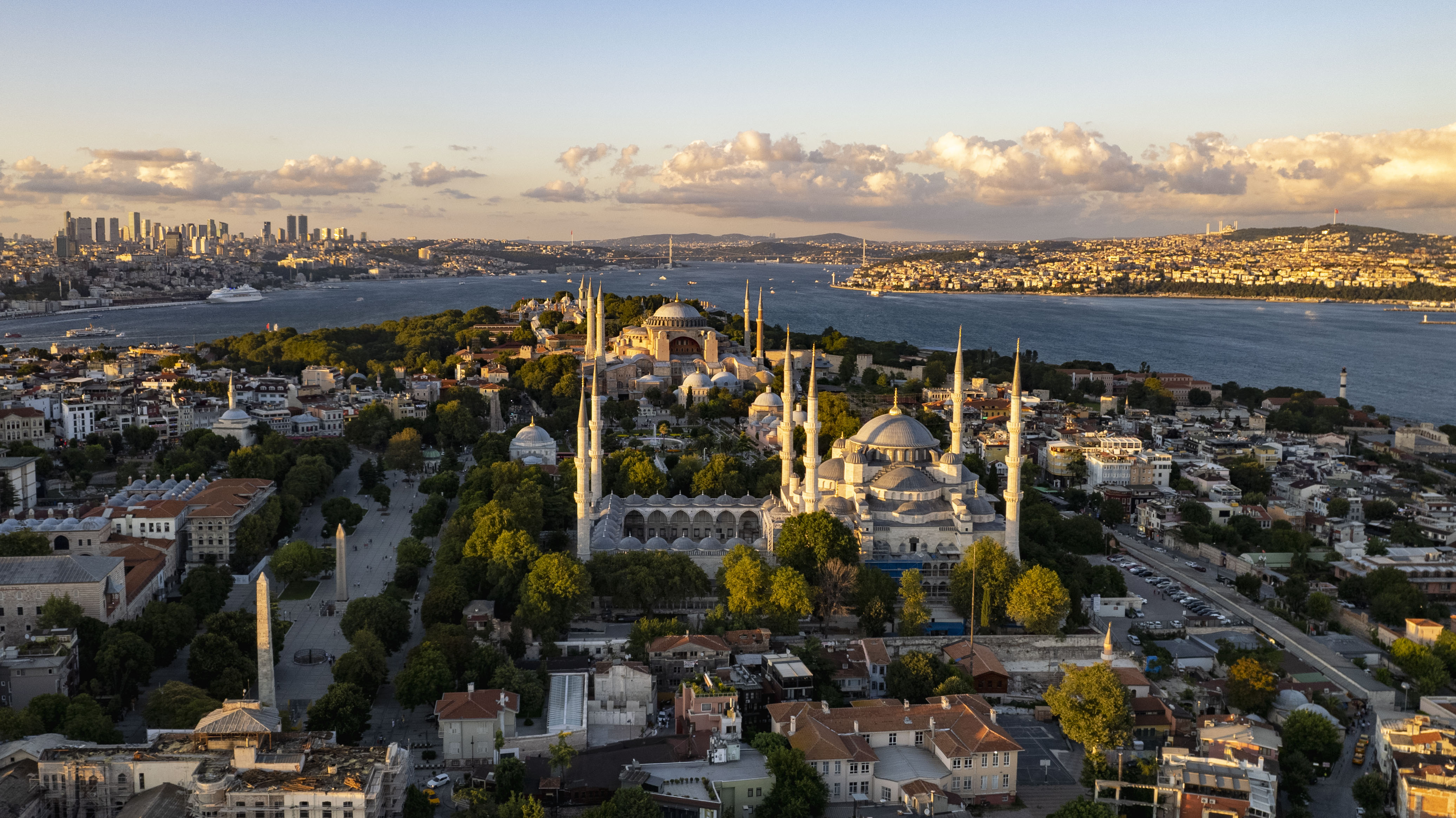 Hotel Doctor, Nurse Visit, IV Serum and Ambulance in Fatih, Istanbul